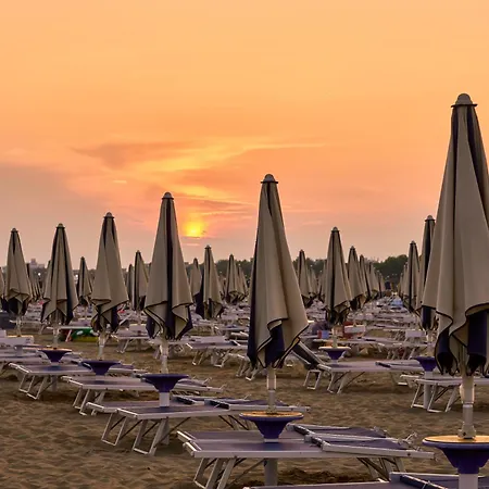 Flat With Parking Space And Shared Pool * Bibione